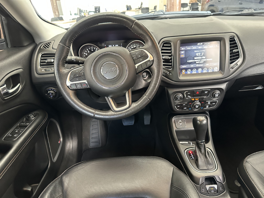 jeep compass 2.0 16v flex longitude automatico 4p 201811