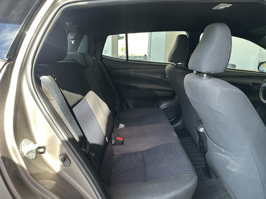 toyota yaris 1.3 16v flex xl live multidrive 4p automatico 202110