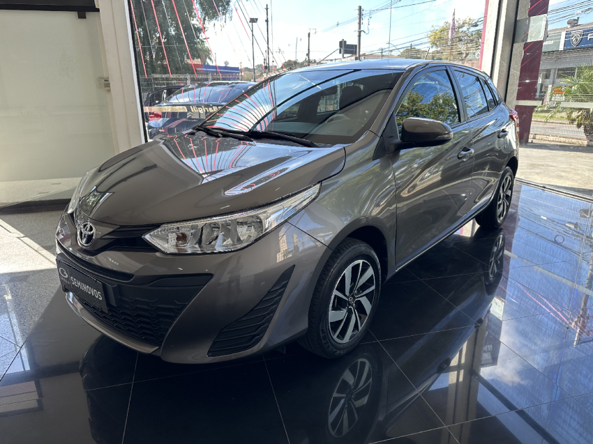 toyota yaris 1.3 16v flex xl live multidrive 4p automatico 20212