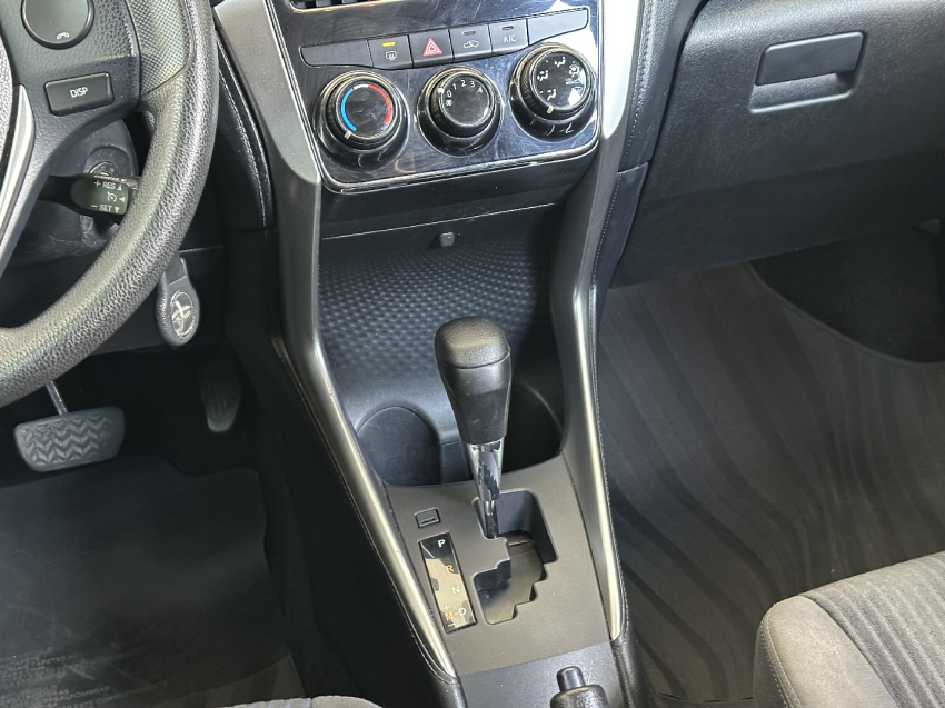 toyota yaris 1.3 16v flex xl live multidrive 4p automatico 202113