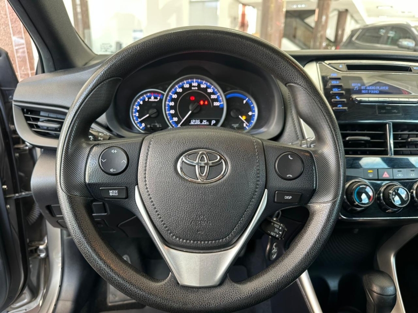 toyota yaris 1.3 flex automatico 201918