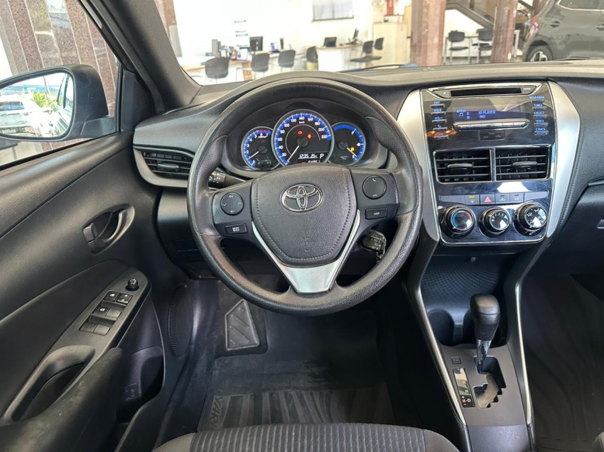 toyota yaris 1.3 flex automatico 201916