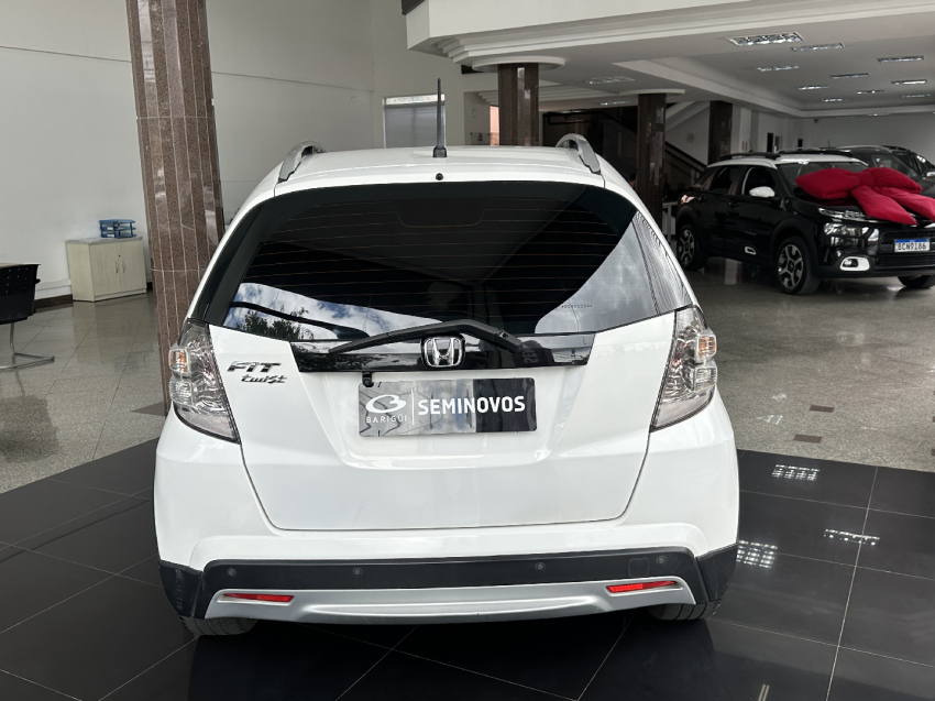 honda fit 1.5 twist 16v flex 4p automatico 20135