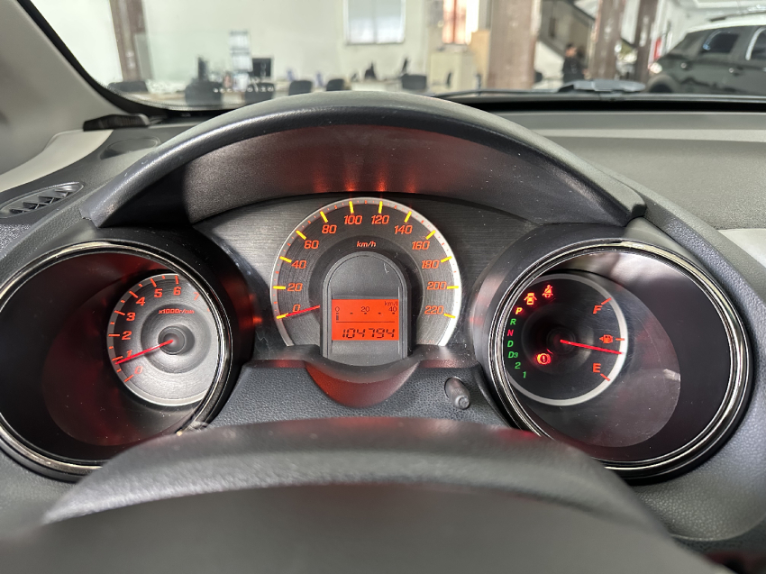 honda fit 1.5 twist 16v flex 4p automatico 201317