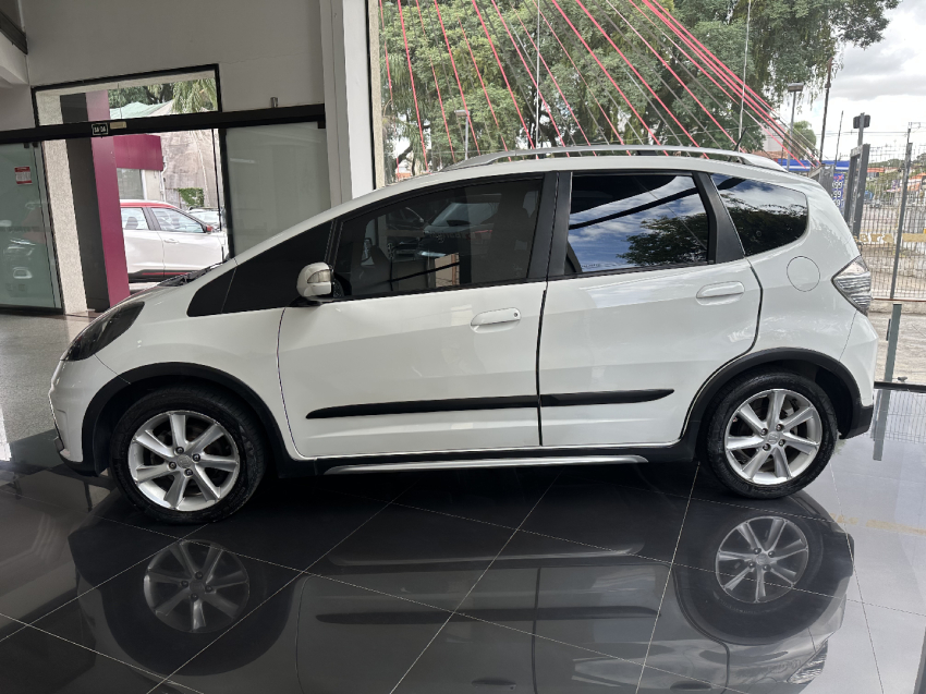 honda fit 1.5 twist 16v flex 4p automatico 20133