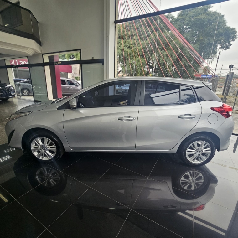 toyota yaris 1.3 16v flex xl multidrive 4p automatico 20194