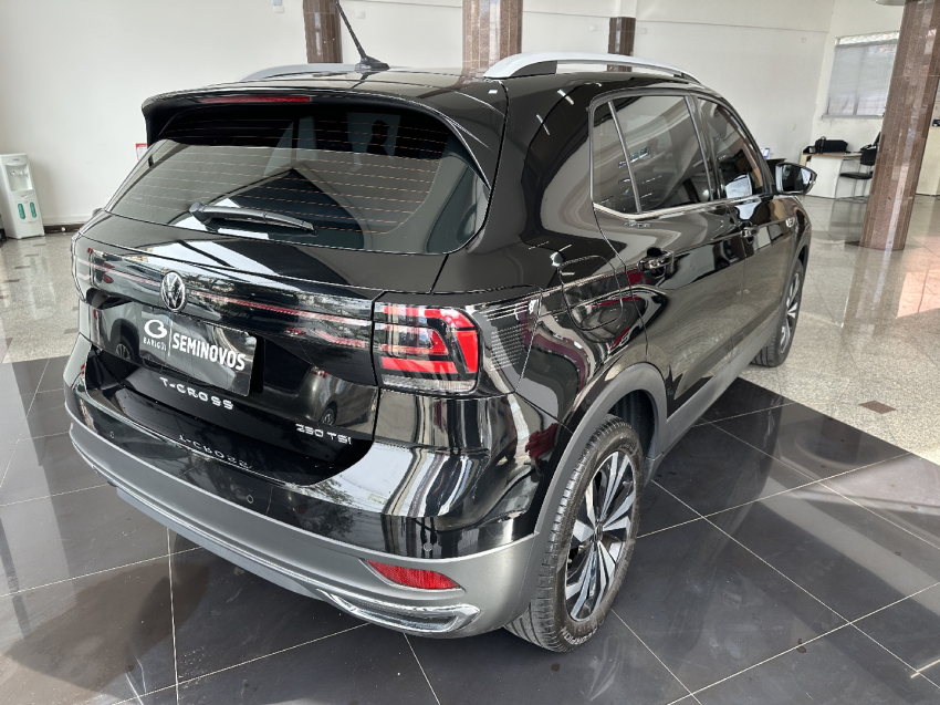 volkswagen t-cross 1.4 250 tsi total flex highline automatico 4p 20236