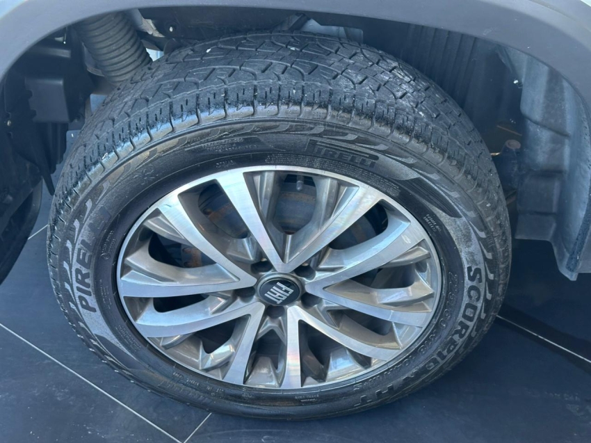 fiat toro 2.0 16v turbo diesel ranch 4wd at9 4p automatico 202319