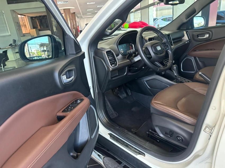 fiat toro 2.0 16v turbo diesel ranch 4wd at9 4p automatico 202316