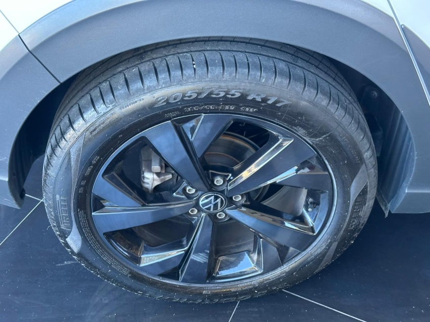 volkswagen nivus 1.0 200 tsi total flex highline automatico 4p 202419