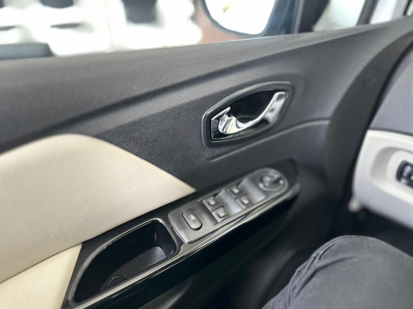 renault captur 1.6 16v sce flex intense x-tronic 4p automatico 201917