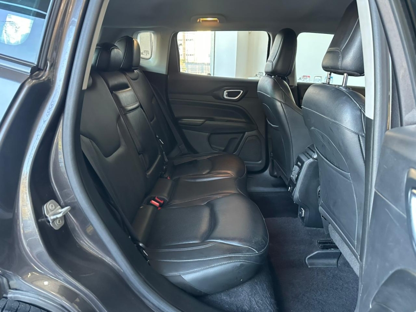 jeep compass 1.3 t270 turbo flex longitude at6 4p automatico 202218