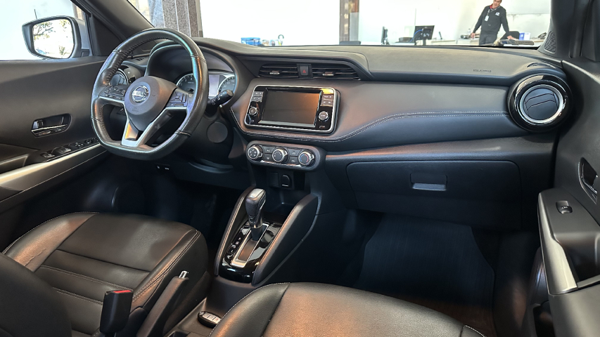 nissan kicks 1.6 16v flexstart sv 4p xtronic flex automatico 202110