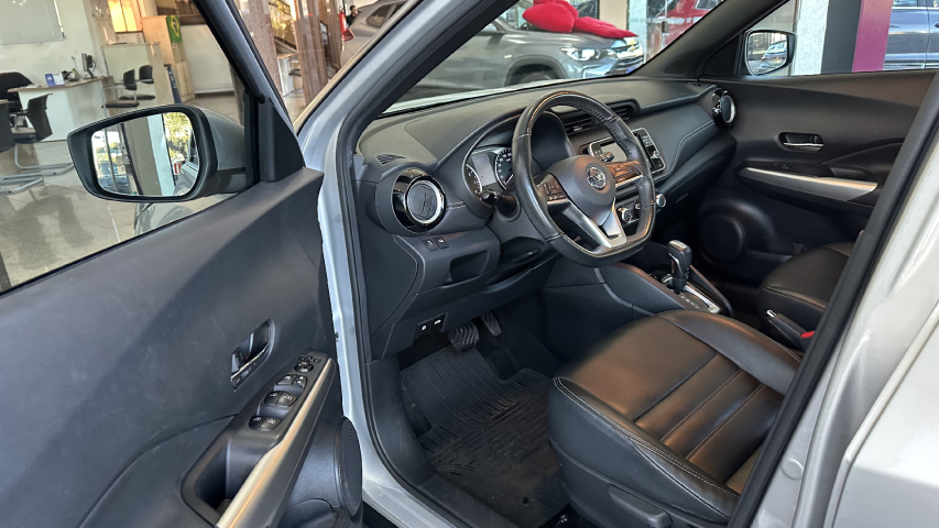 nissan kicks 1.6 16v flexstart sv 4p xtronic flex automatico 202111