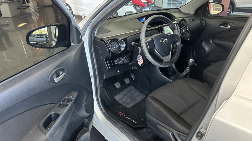 toyota etios 1.3 x 16v flex 4p manual 202015