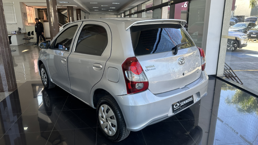 toyota etios 1.3 x 16v flex 4p manual 20204