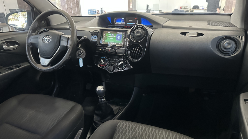 toyota etios 1.3 x 16v flex 4p manual 202010
