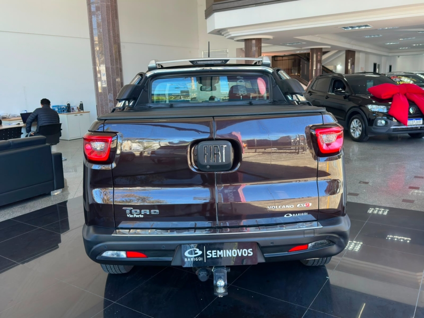 fiat toro 2.4 16v multiair flex volcano at9 4p automatico 20205