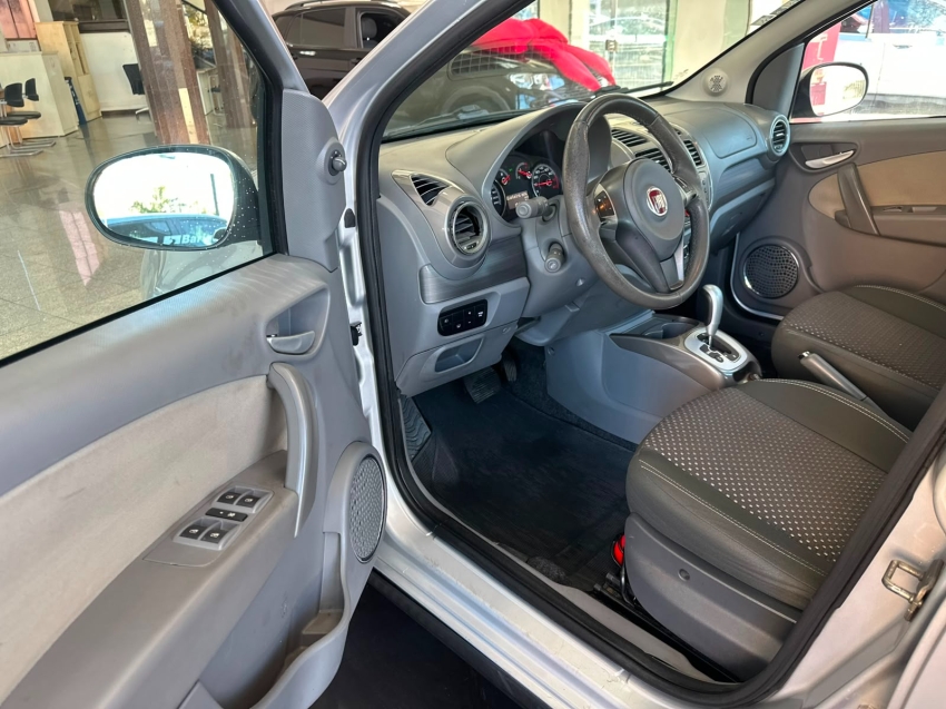 fiat grand siena 1.6 mpi essence sublime 16v flex 4p automatizado semiautomatico 201615