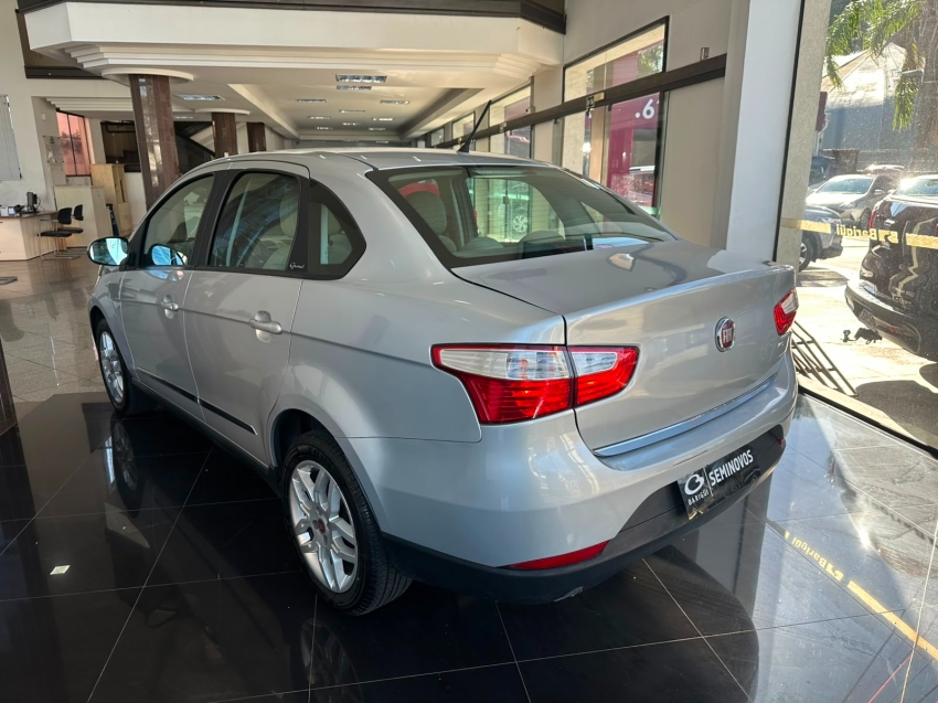 fiat grand siena 1.6 mpi essence sublime 16v flex 4p automatizado semiautomatico 20164