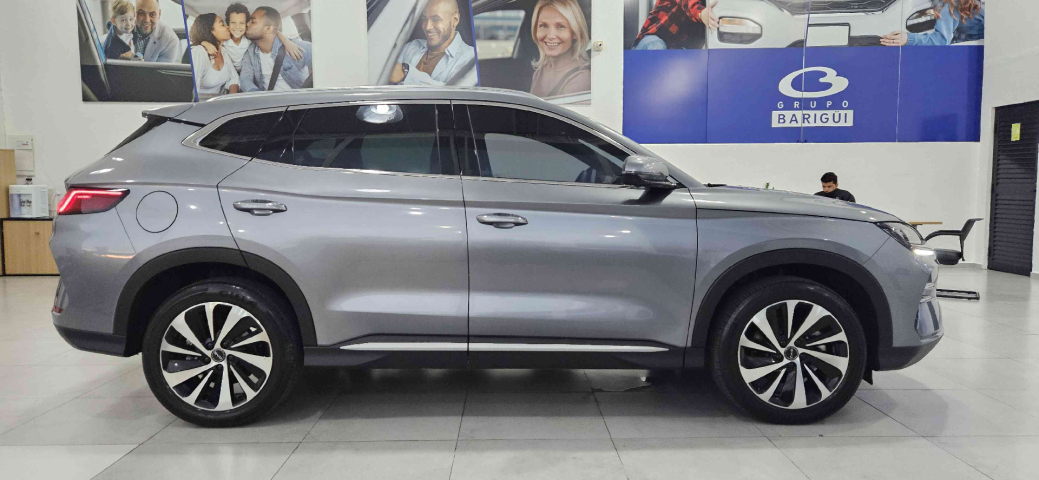 byd song plus premium 1.5 dm-i turbo hibrido awd automatico 4p 20263