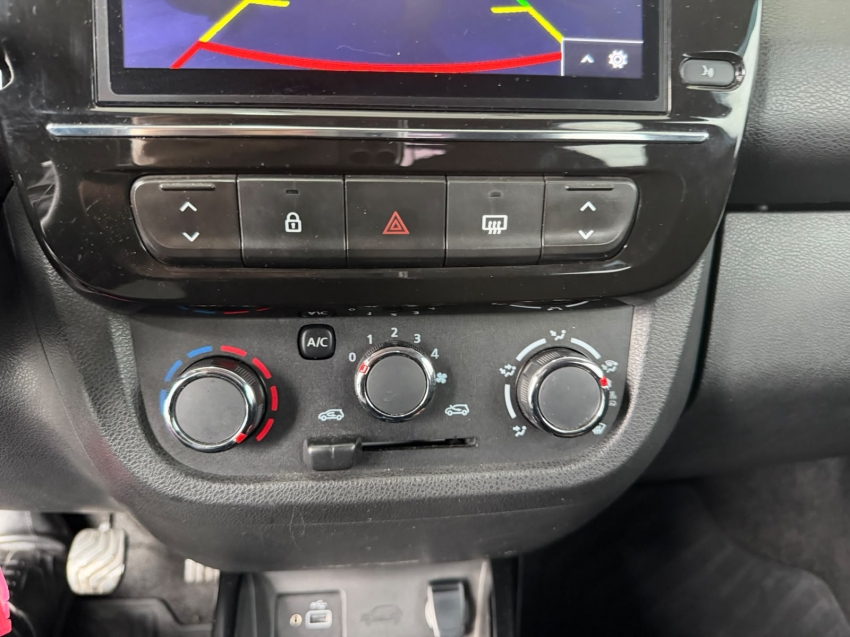 renault kwid 1.0 12v sce flex intense manual 4p 202316
