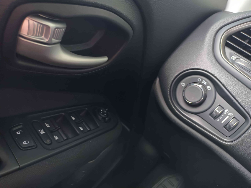 jeep renegade 1.3 t270 turbo flex sport at6 4p automatico 202315