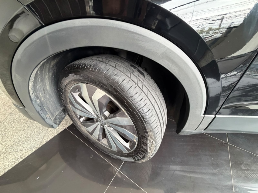 volkswagen t-cross 1.0 200 tsi total flex comfortline automatico 4p 202018