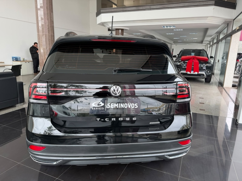 volkswagen t-cross 1.0 200 tsi total flex comfortline automatico 4p 20206