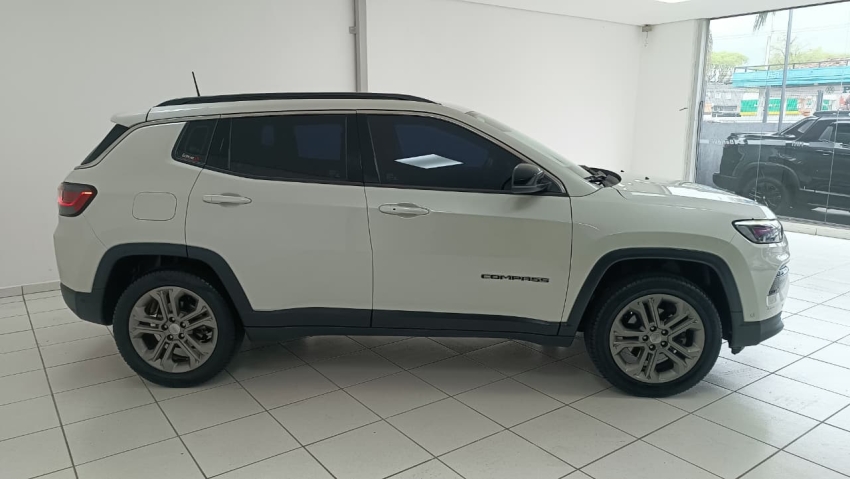 jeep compass 1.3 t270 turbo flex longitude at6 4p automatico 20233
