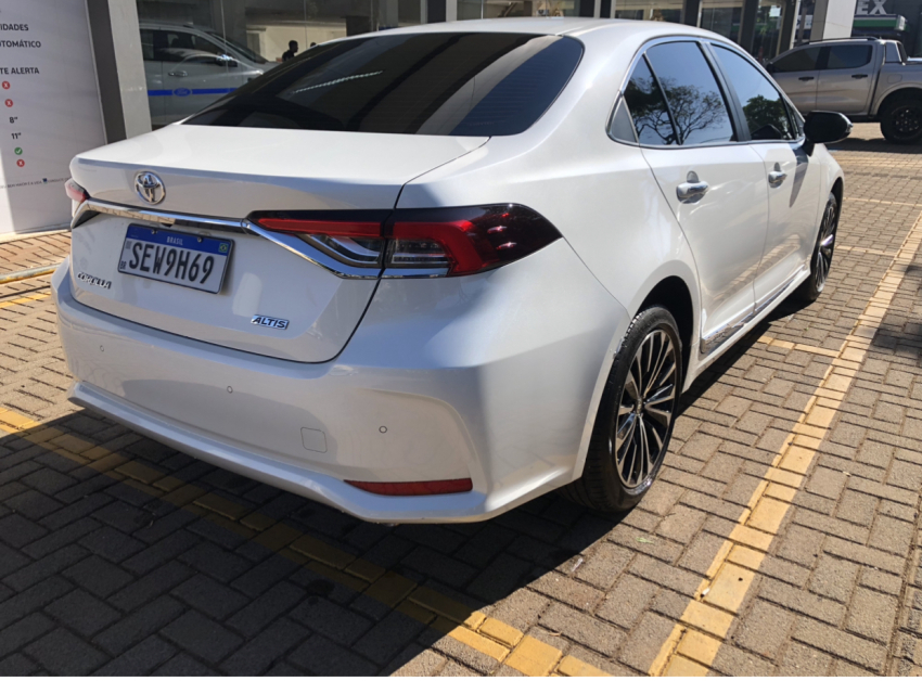 toyota corolla 2.0 flex automatico 2024