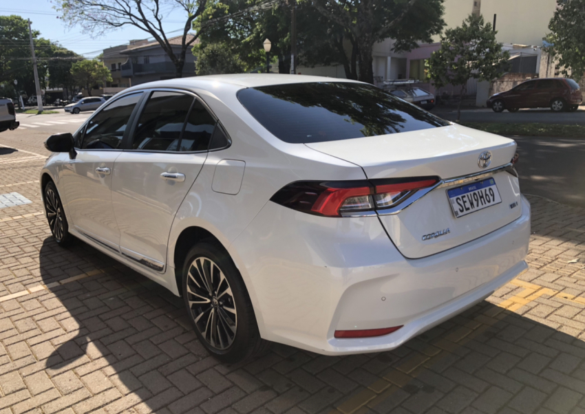toyota corolla 2.0 flex automatico 2024