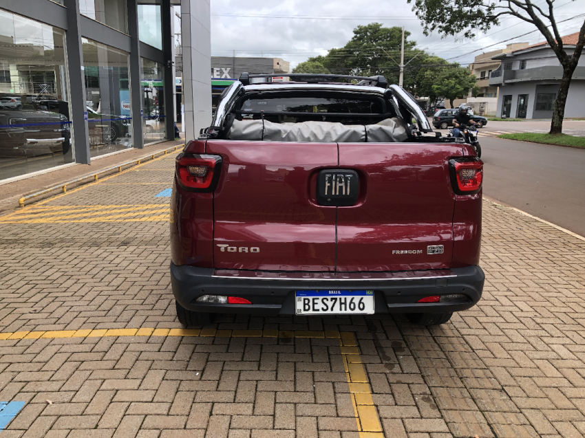 fiat toro 1.3 turbo 270 flex freedom at6 4p automatico 20223