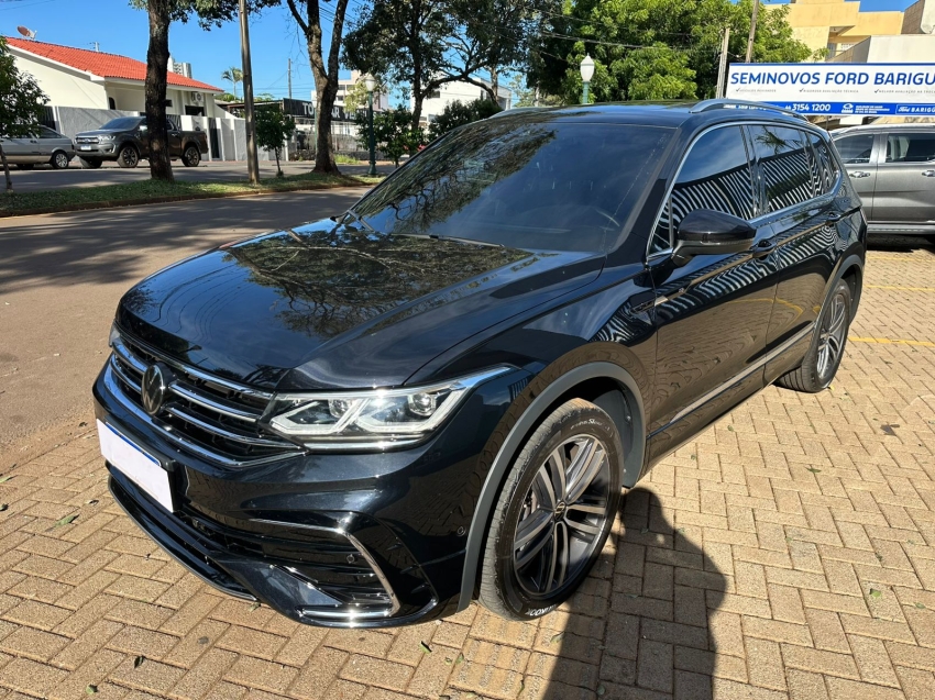 volkswagen tiguan 2.0 300 tsi gasolina allspace r-line automatico 4p 2025