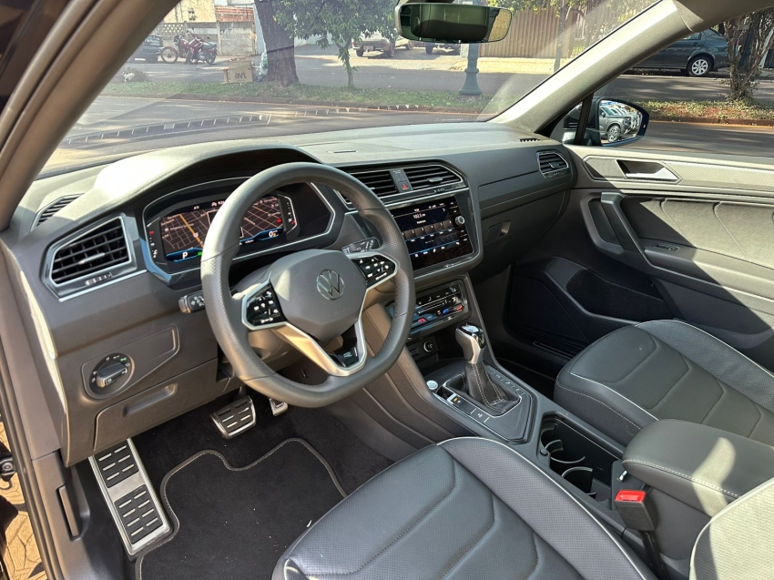 volkswagen tiguan 2.0 300 tsi gasolina allspace r-line automatico 4p 20257