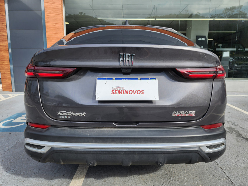 fiat fastback 1.0 turbo 200 flex audace cvt 4p automatico 2023
