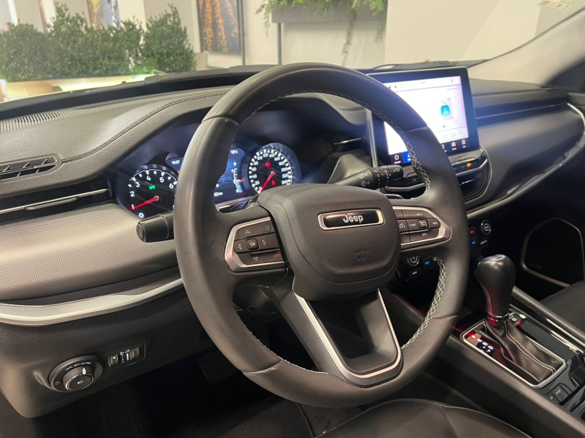 jeep compass 1.3 t270 turbo flex longitude at6 4p automatico 2023 jeep compass 1.3 t270 turbo flex longitude at6 4p automatico 2023