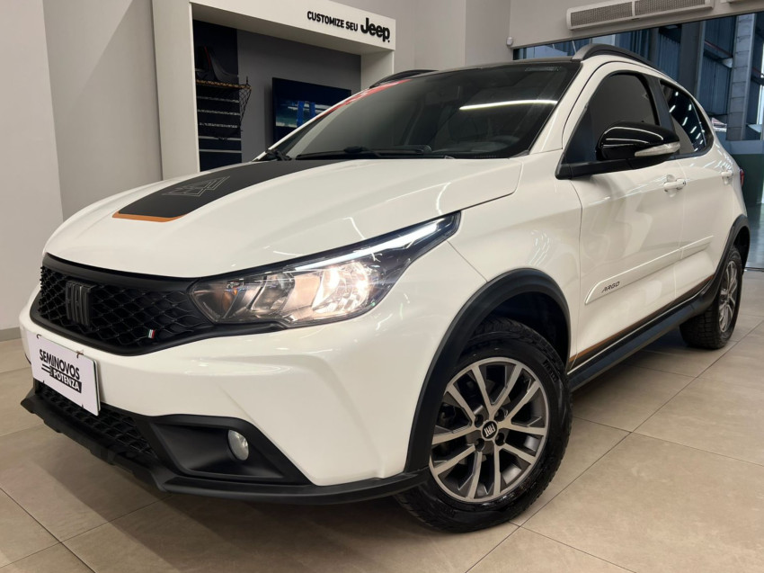 fiat argo 1.3 firefly flex trekking cvt 4p automatico 2025