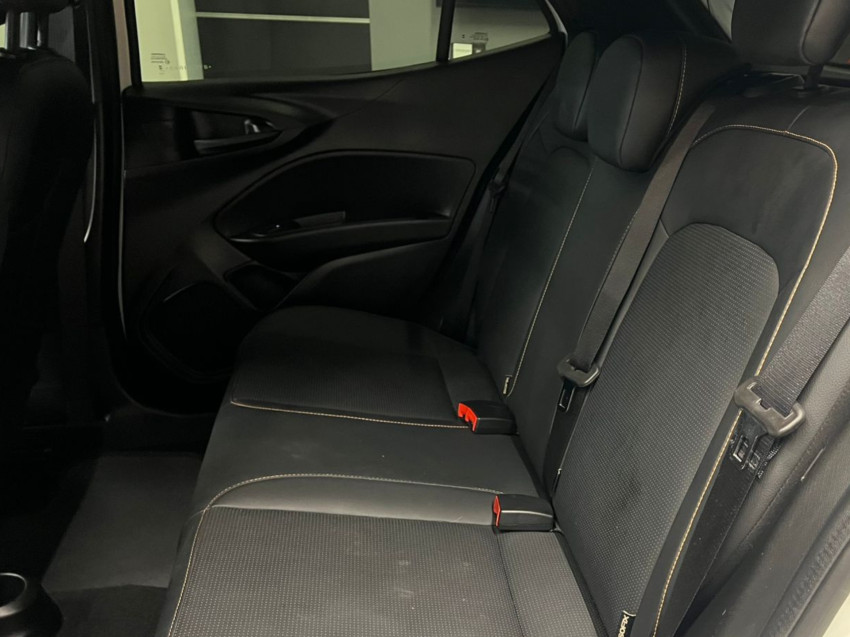 fiat argo 1.3 firefly flex trekking cvt 4p automatico 2025