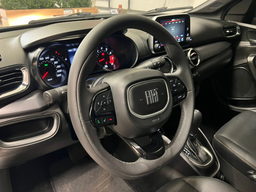 fiat argo 1.3 firefly flex trekking cvt 4p automatico 2025