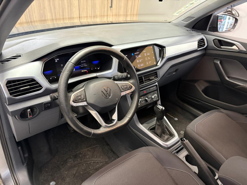 volkswagen t-cross 1.0 200 tsi total flex at 23/24 seminovo