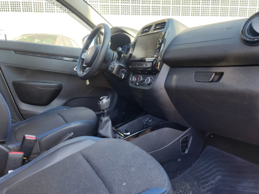 renault kwid 1.0 12v sce flex intense man 23/24 seminovo renault kwid 1.0 12v sce flex intense man 23/24 seminovo