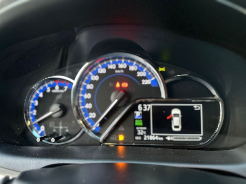 toyota yaris 1.5 16v flex sedan xls multidrive 24/25 seminovo