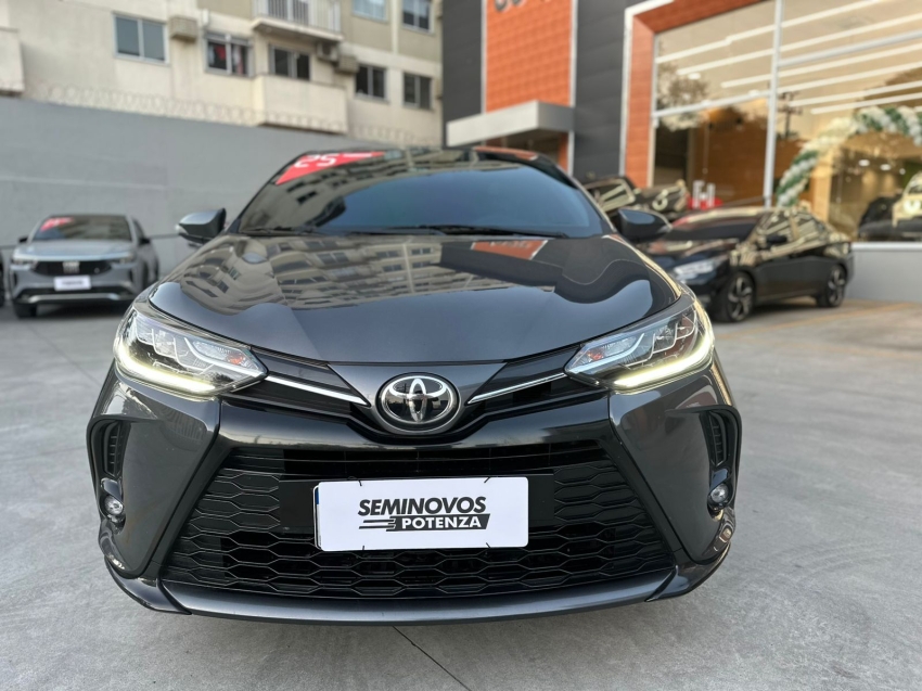 toyota yaris 1.5 16v flex sedan xls multidrive 24/25 seminovo