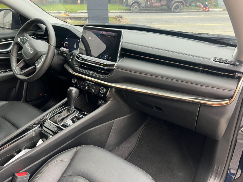 jeep compass 2.0 td350 turbo diesel limited at9 22/22 seminovo jeep compass 2.0 td350 turbo diesel limited at9 22/22 seminovo