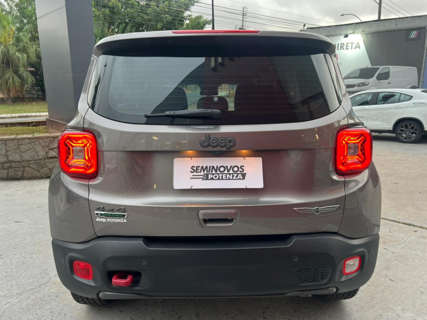 jeep renegade 2.0 16v turbo diesel trailhawk 4p 4x4 at 21/21 seminovo jeep renegade 2.0 16v turbo diesel trailhawk 4p 4x4 at 21/21 seminovo