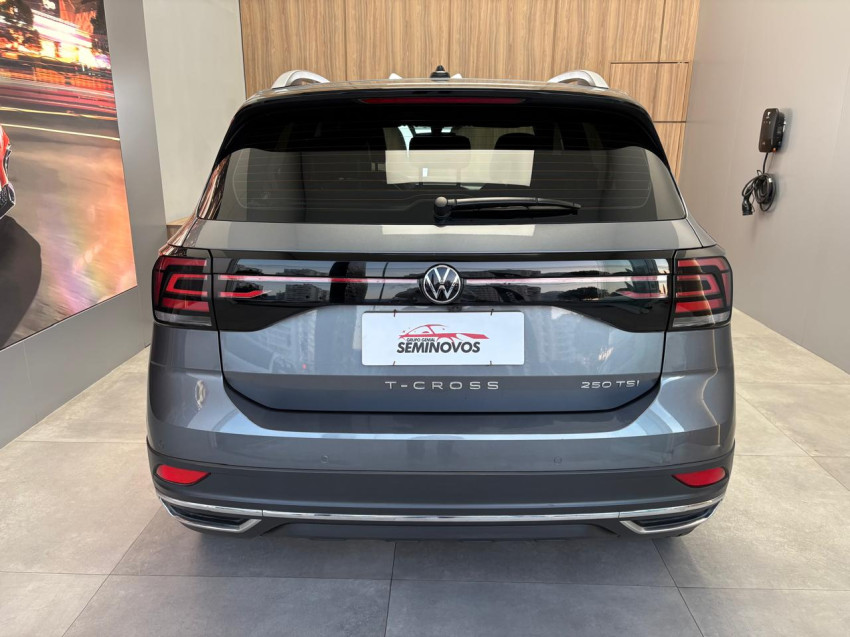 volkswagen t-cross 1.4 250 tsi total flex highline at 23/24 seminovo volkswagen t-cross 1.4 250 tsi total flex highline at 23/24 seminovo