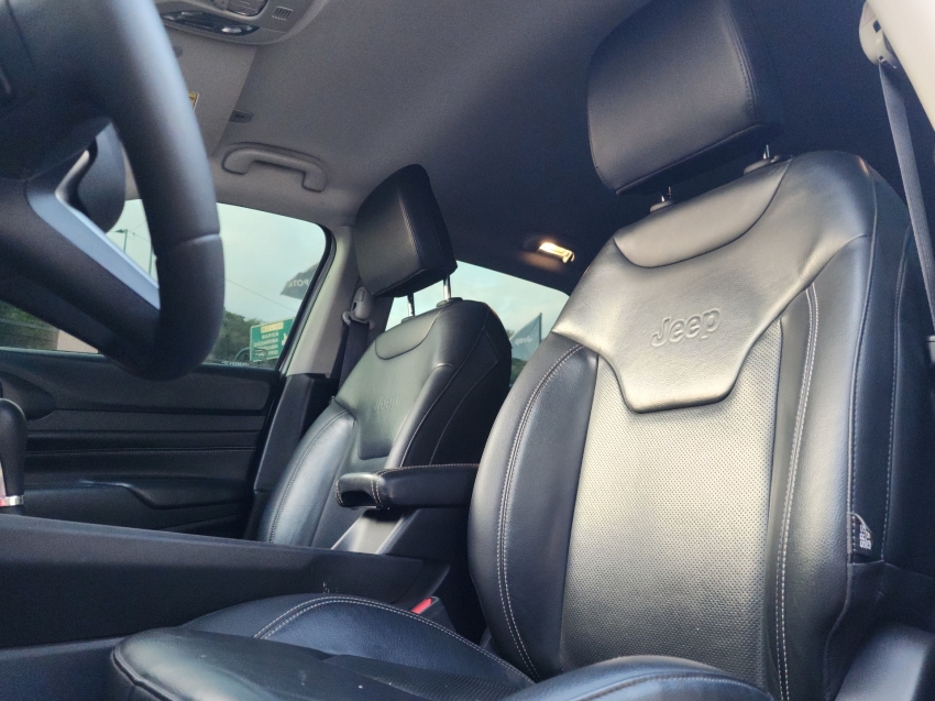 jeep compass 1.3 t270 turbo flex longitude at6 23/23 seminovo6