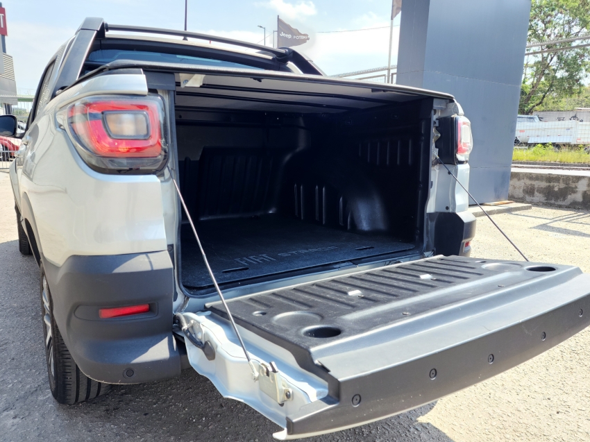 fiat strada 1.3 firefly flex volcano cd man 23/24 seminovo fiat strada 1.3 firefly flex volcano cd man 23/24 seminovo