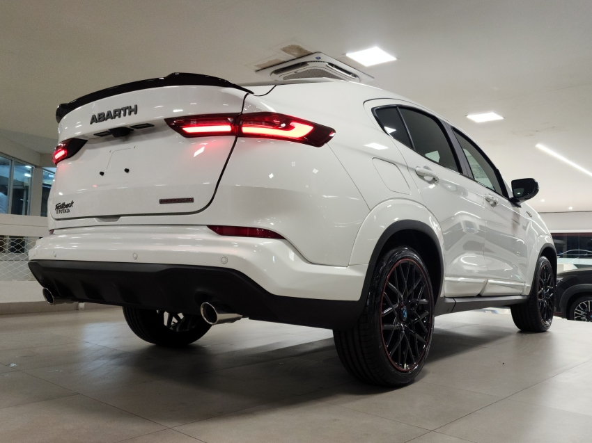 fiat fastback 1.3 turbo 270 flex abarth at6 25/26 0km fiat fastback 1.3 turbo 270 flex abarth at6 25/26 0km